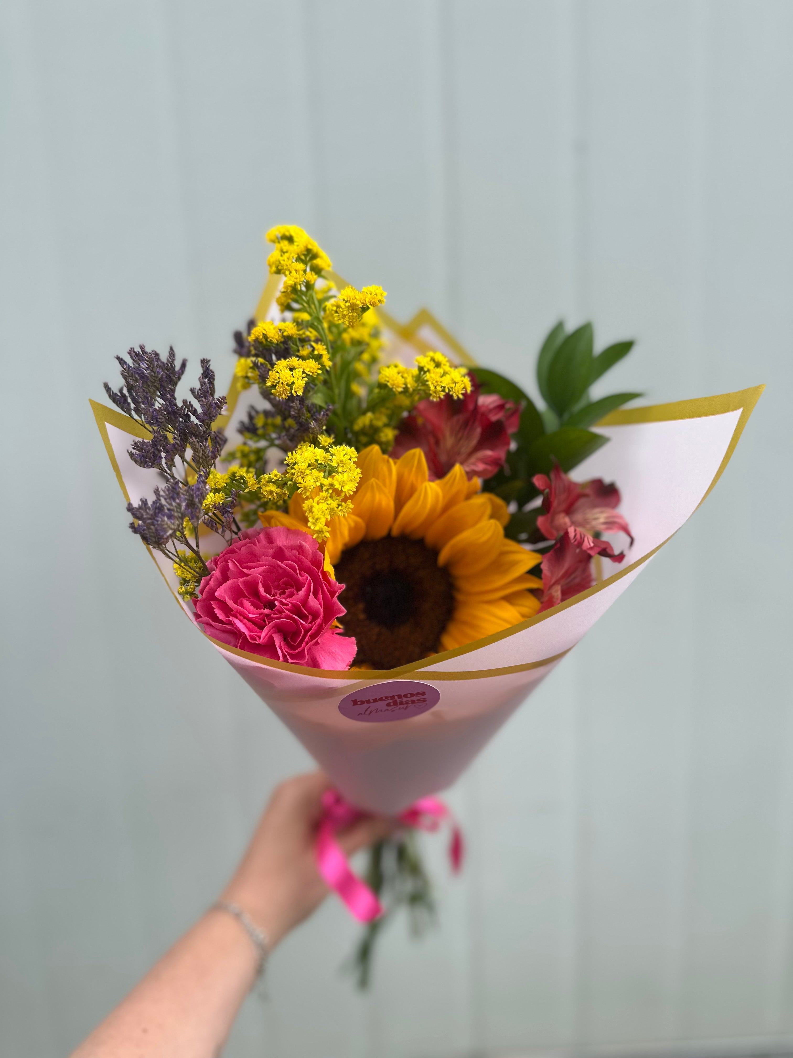 Cucurucho de flores del día