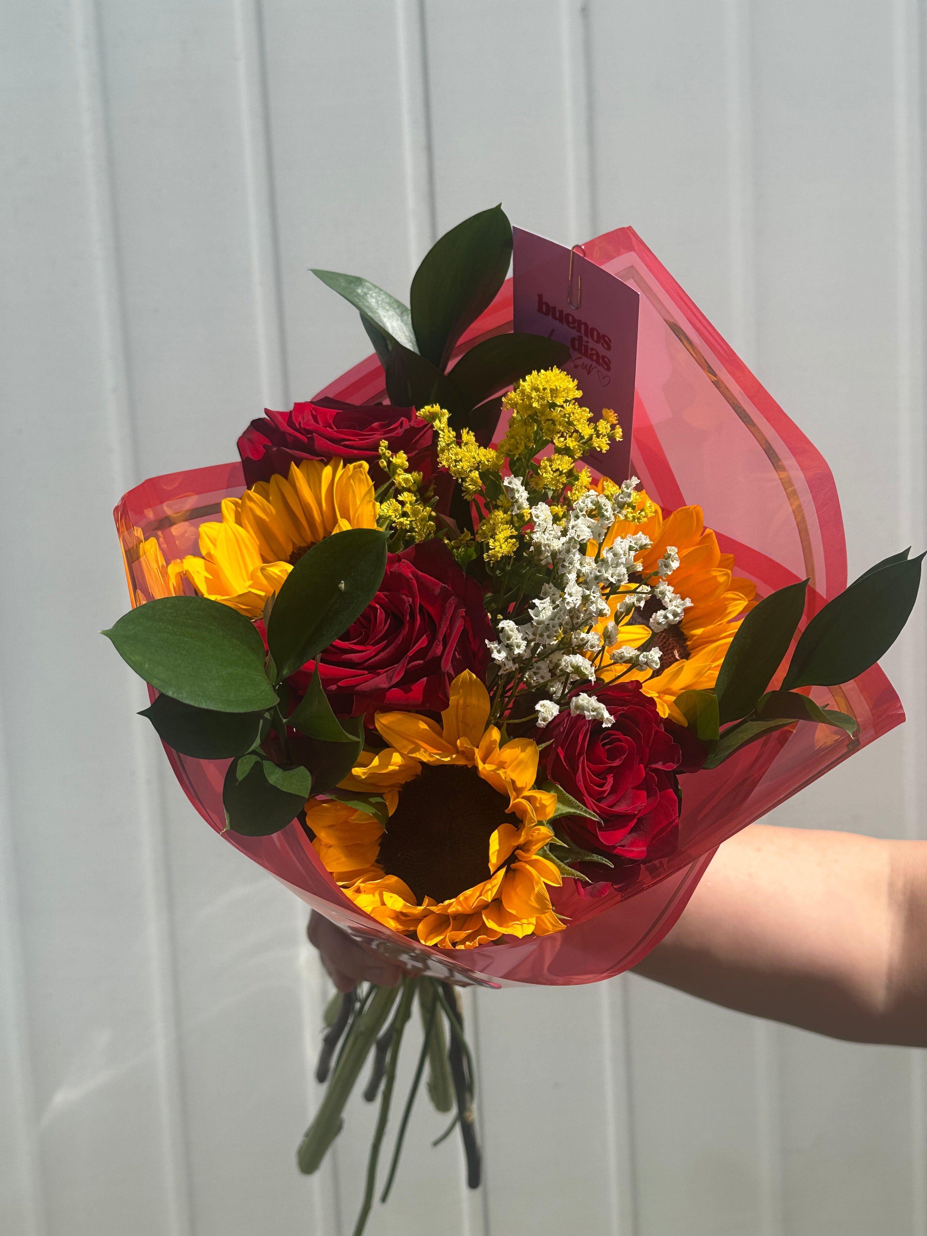 Ramo Girasoles y Rosas